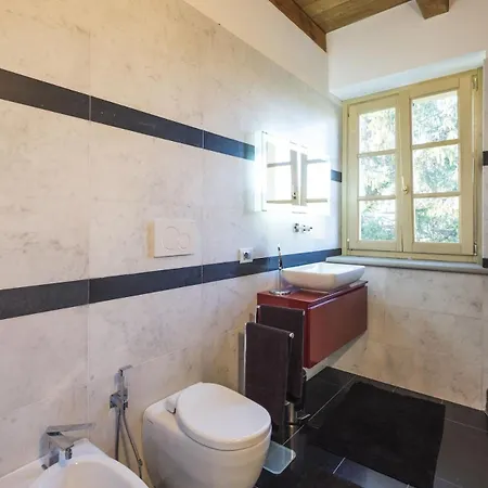 Villa Panoramic On The Hills Of The Langhe Among The Vineyards Large Swimming Pool