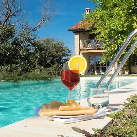 Villa Panoramic On The Hills Of The Langhe Among The Vineyards Large Swimming Pool *